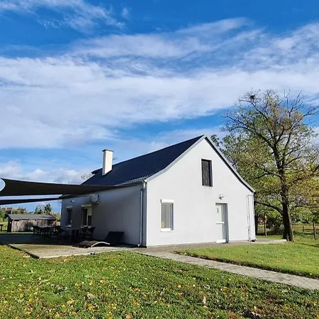 Hédervári Lovas 3* Hédervár