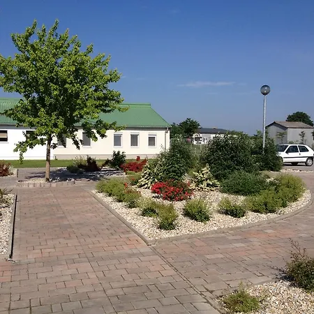 Hédervári Lovas Vendégház Hédervár