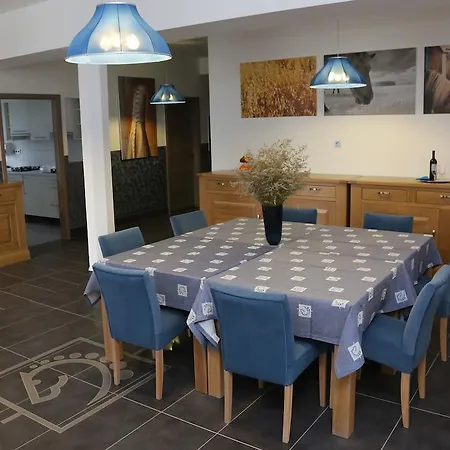 Hédervári Lovas Vendégház Hédervár