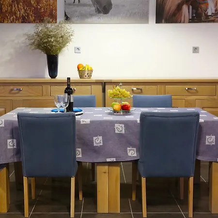 Hédervári Lovas Vendégház