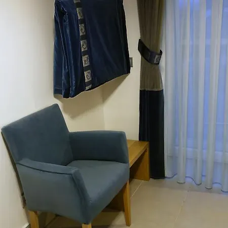 Hedervari Lovas Vendeghaz בית הארחה 3*